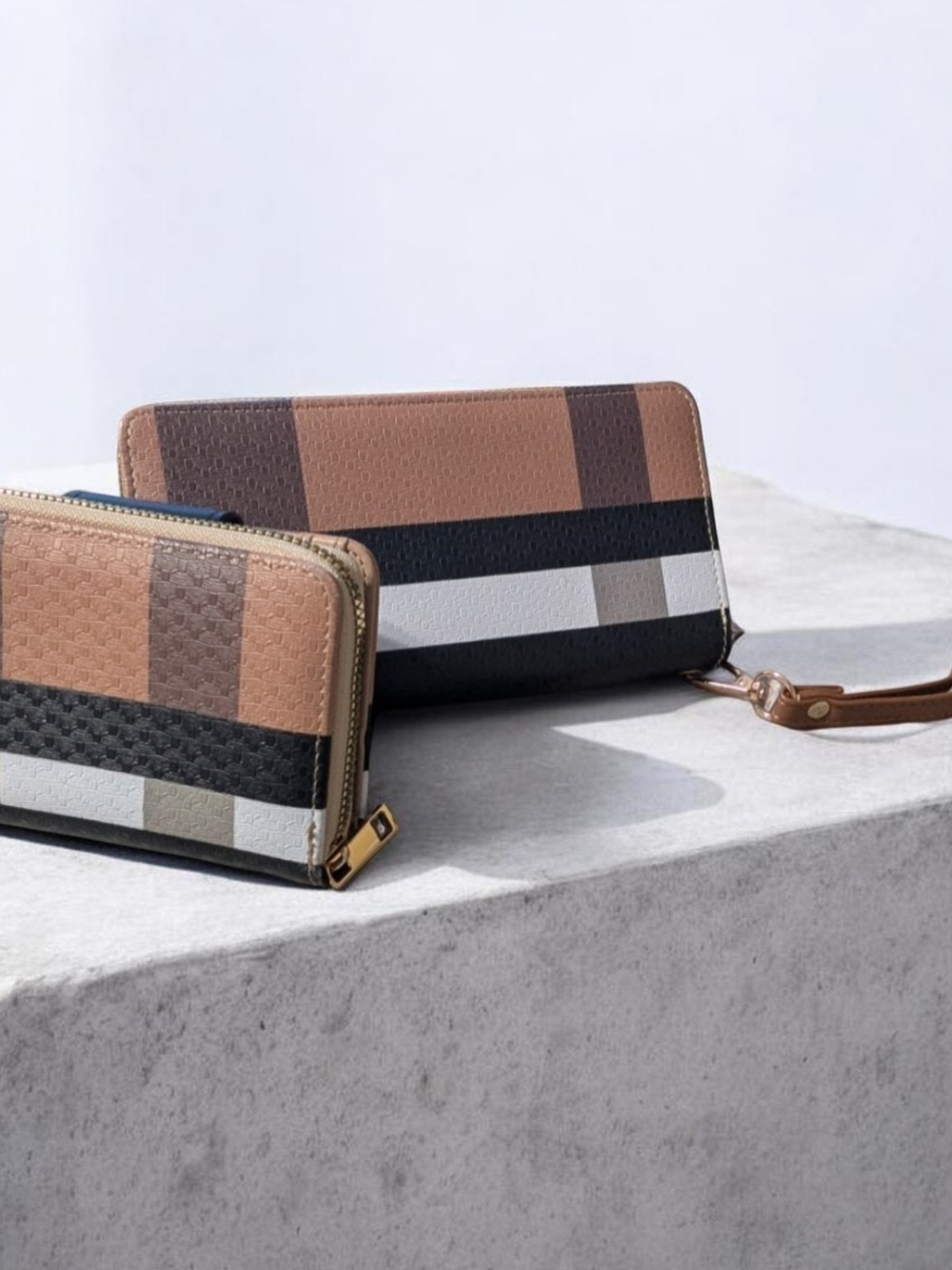 Striped Bee Accent Wallet - Beige and Black - Picture 8 of 8